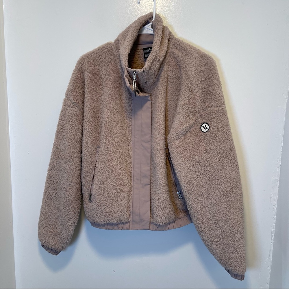 Vuori Tan Teddy Jacket